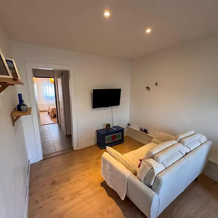 La Petite Bleu Apartment *