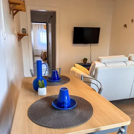 Apartment La Petite Bleu *