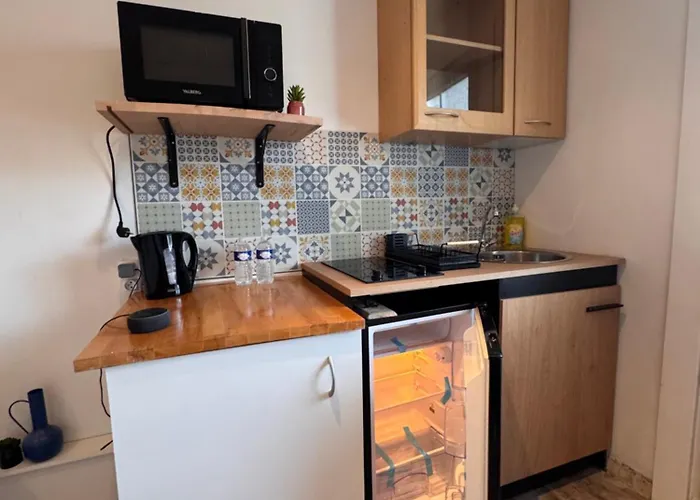 La Petite Bleu Pessac